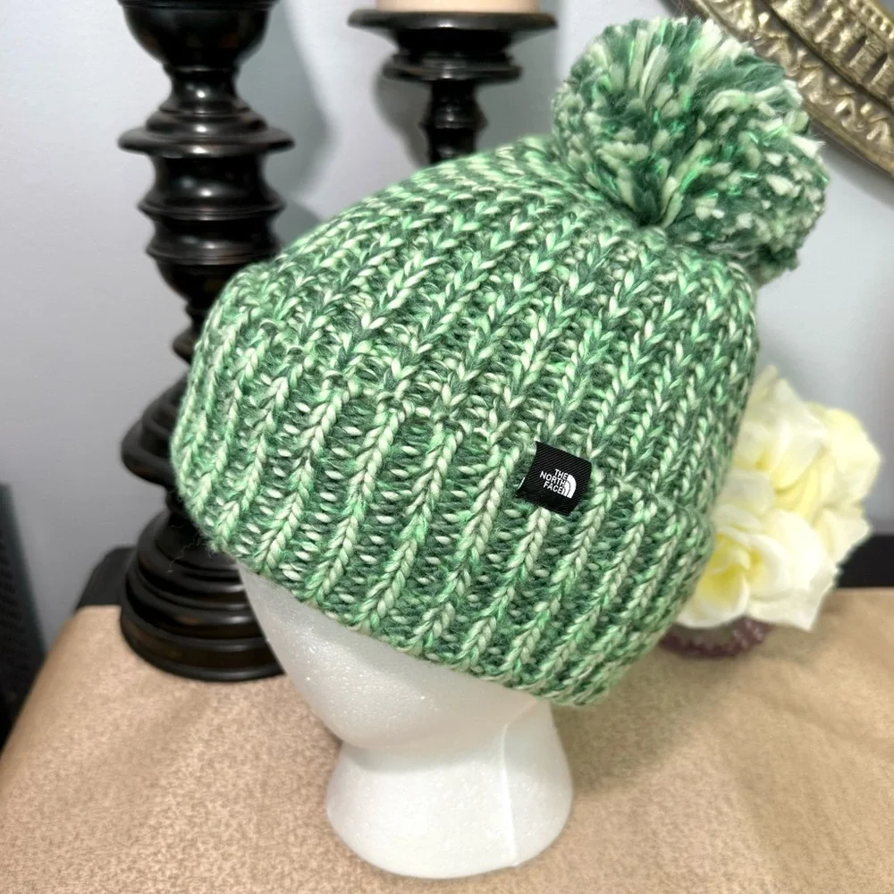 NWT The North Face Kids Youth/Junior Fleece Lined Pom Knit Beanie